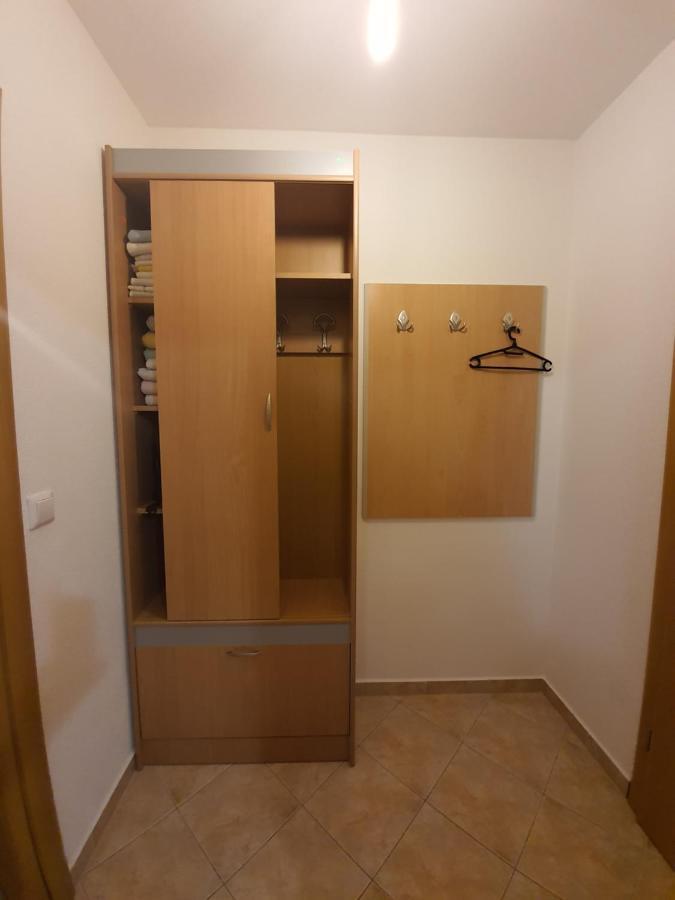 Apartman M. Rados Kupres  Eksteriør billede