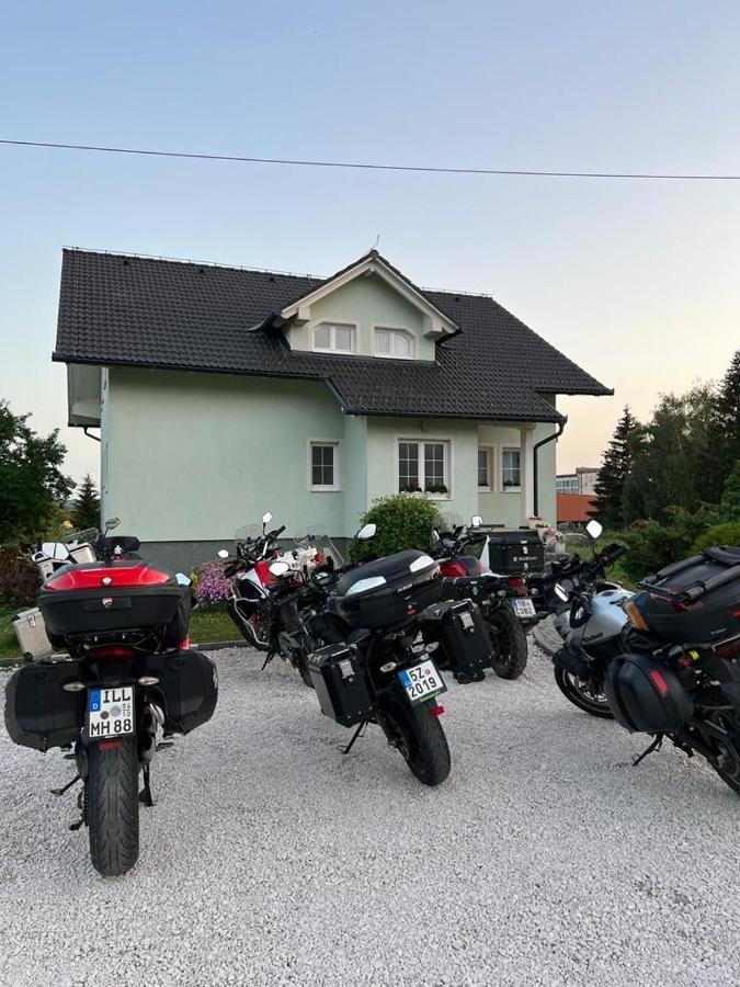 Apartman M. Rados Kupres  Eksteriør billede