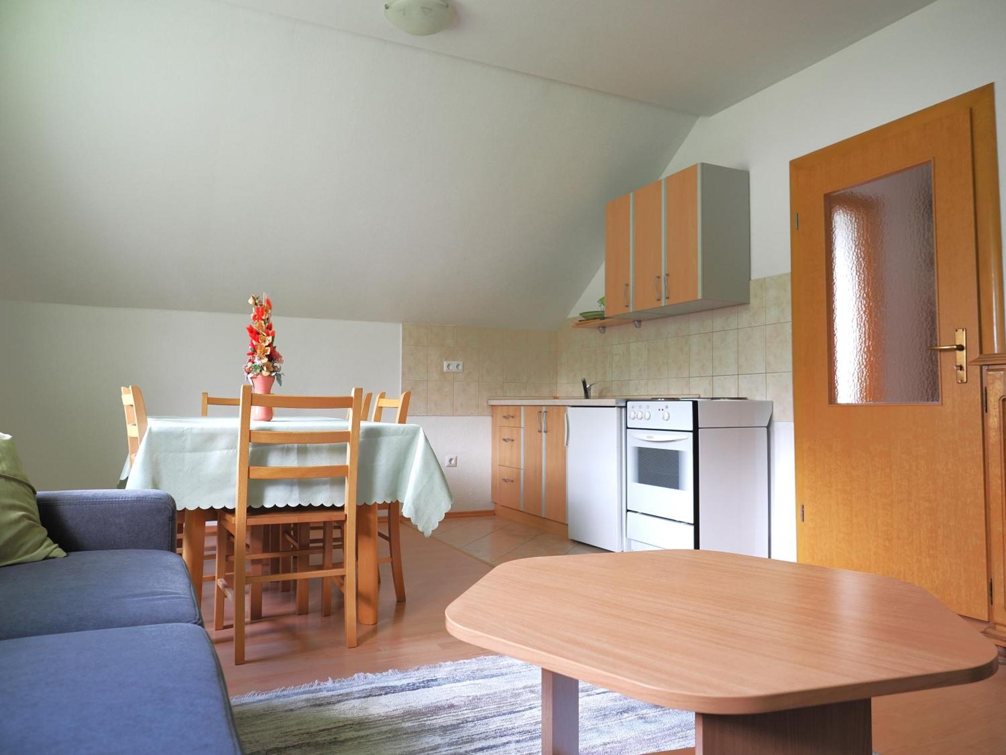 Apartman M. Rados Kupres  Eksteriør billede